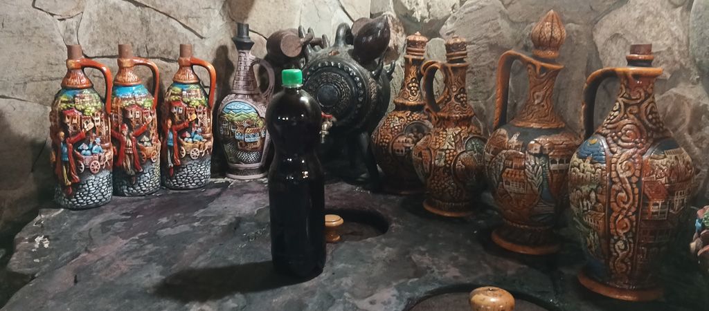 вино абхазское хванчкара